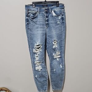 Judy Blue Distressed Light Blue Skinny Jeans